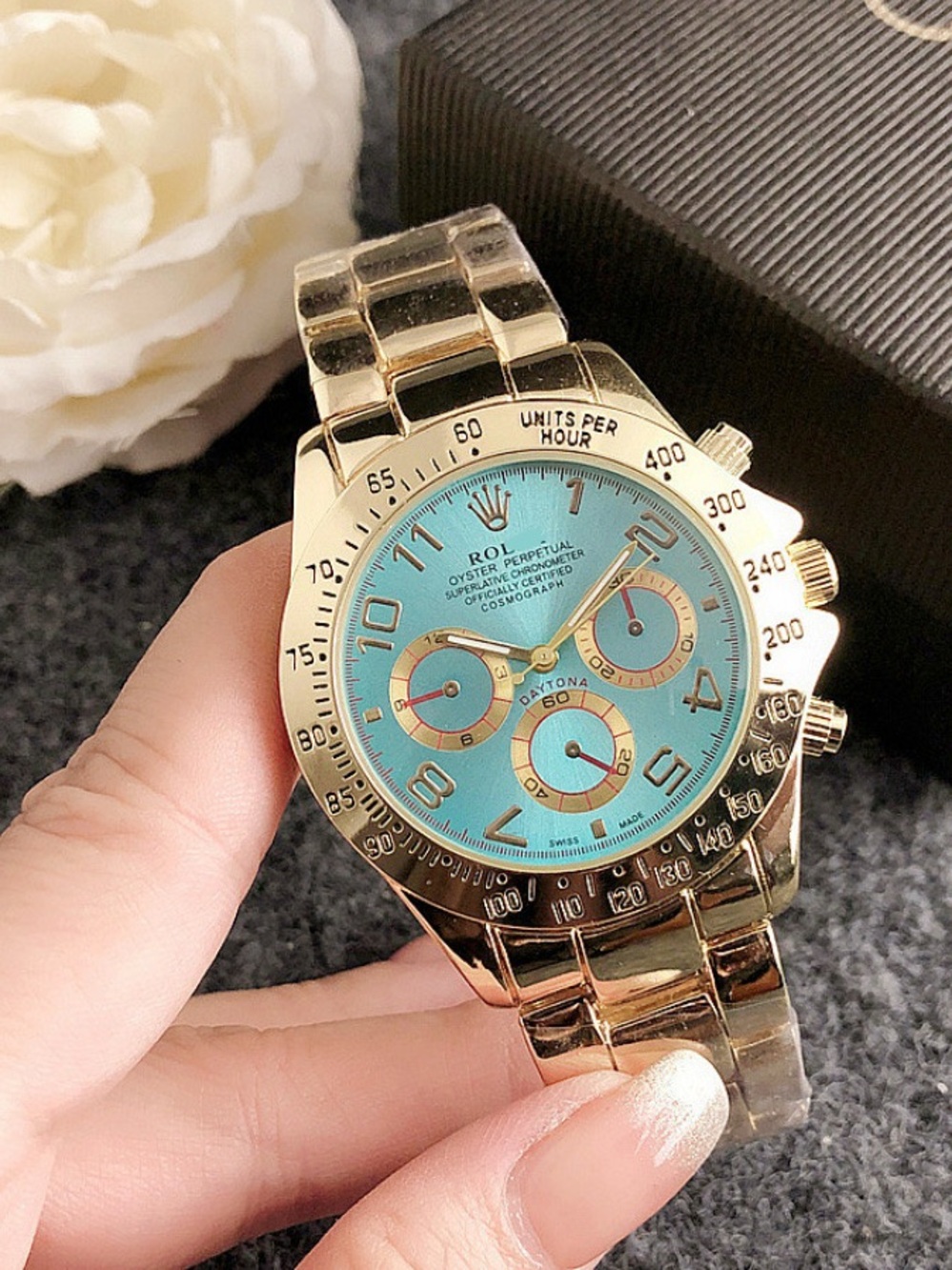 New unisex gold/teal fashion watch